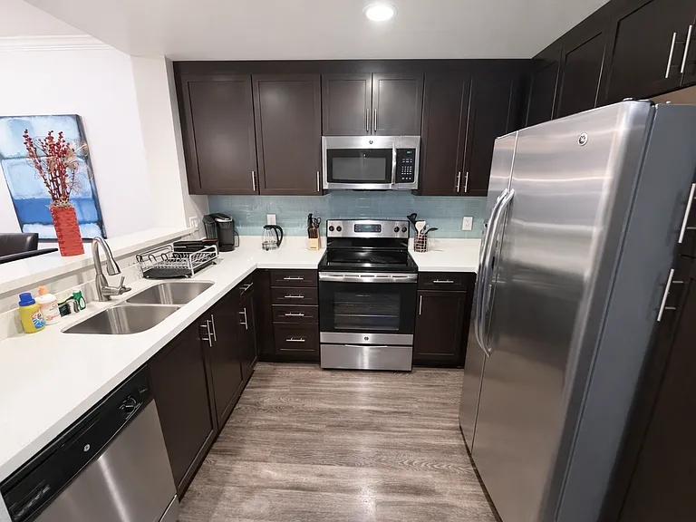 10740 Wilshire Blvd #125 — Photo 13