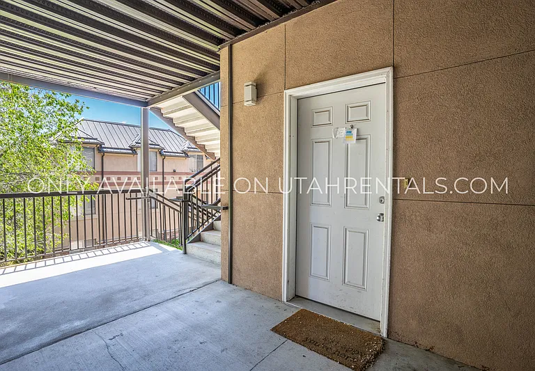 862 E 700 N #B1-2 — Photo 28