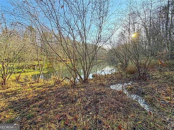 3rd image of 1565 Shoal Creek Rd