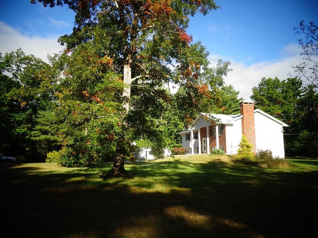 136 Spicer Rd, Thompson, CT 06277 Zillow