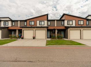 414 Highlands Blvd W #4, Lethbridge, AB T1J 5K5