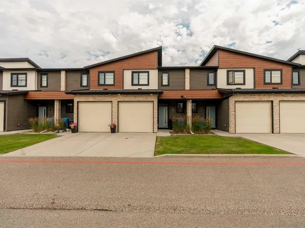 414 Highlands Blvd W #4, Lethbridge, AB T1J 5K5