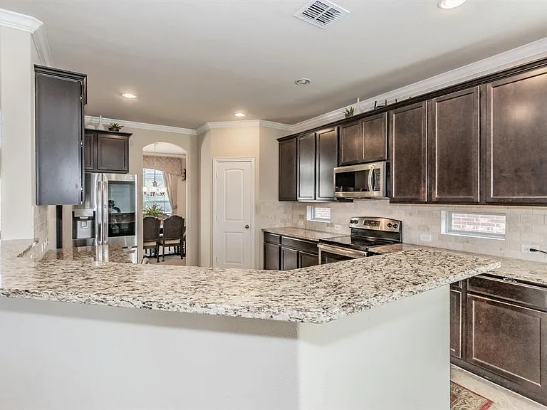 11621 Parade Dr — Photo 12
