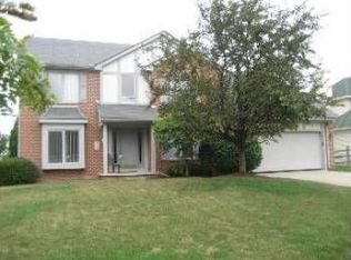 5717 Fox Hollow Ct, Sylvania, OH 43560