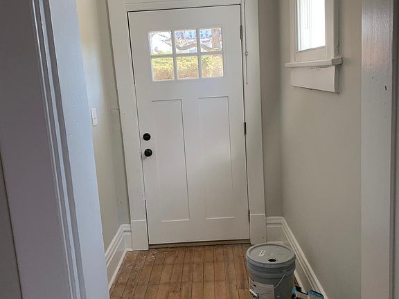 4th image of 473 Wilson Ave