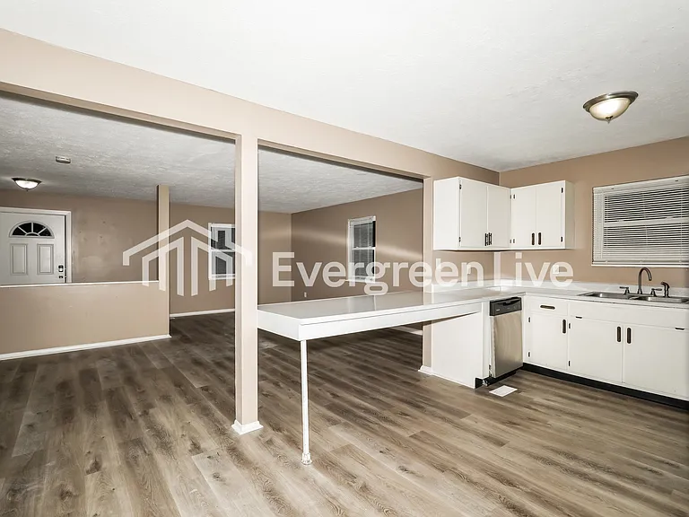 4635 N Sadlier Dr — Photo 6