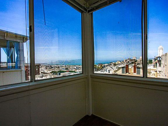 3rd image of 1440 Clay St #105