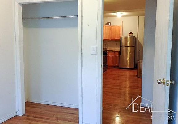 5th image of 176 Kingsland Ave APT 1L