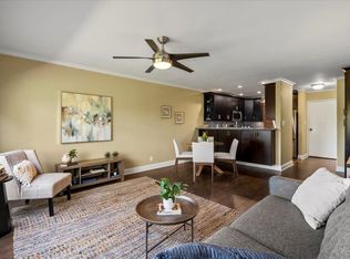 15 Kulanihakoi St APT 11B, Kihei, HI 96753