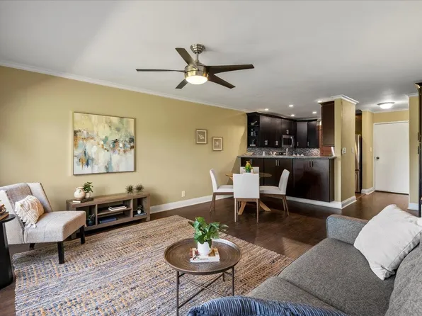15 Kulanihakoi St APT 11B, Kihei, HI 96753