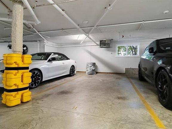 5th image of 150 Hancock St #102