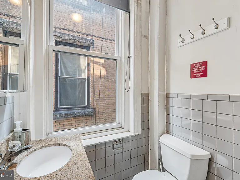 4011 Pine St — Photo 18