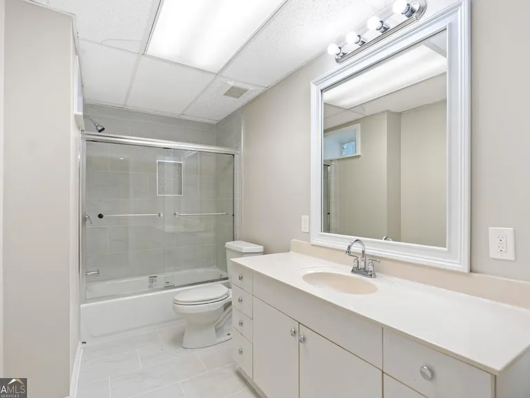 3418 Rose Arbor Ct #B — Photo 10