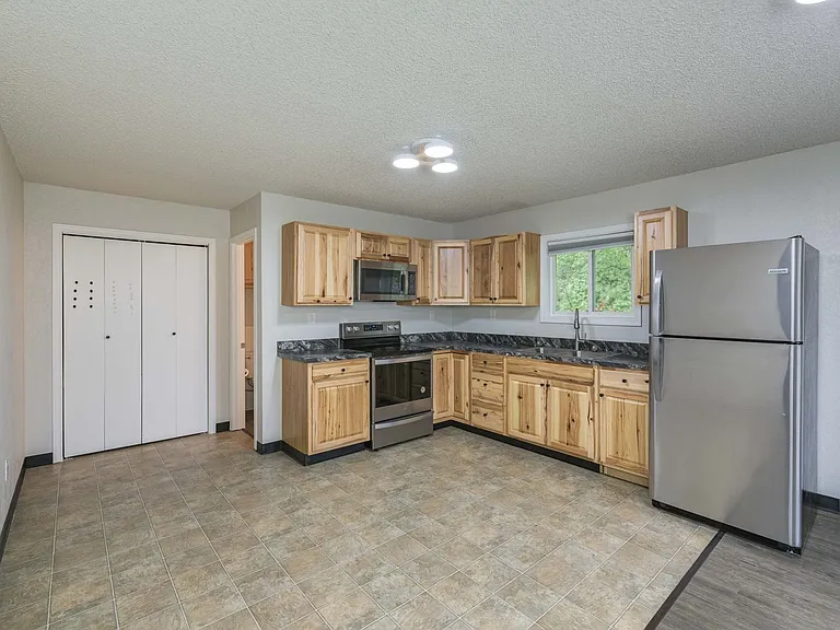 2826 Totem Dr — Photo 18
