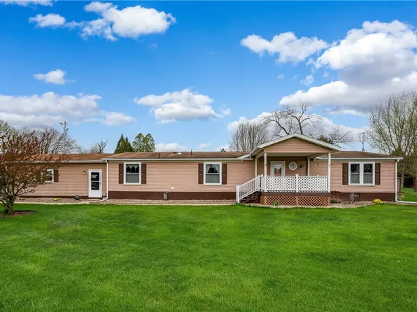 235 E Washington St, Harrisville, PA 16038