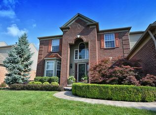 21889 Bedford Valley Dr, Macomb, MI 48044