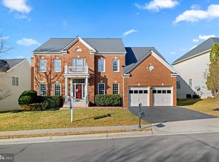47364 Middle Bluff Pl, Sterling, VA 20165
