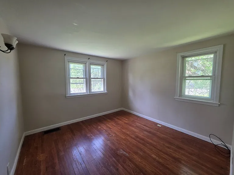 6910 Buckley Rd — Photo 4