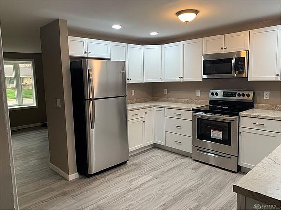 5th image of 487 Winchester St