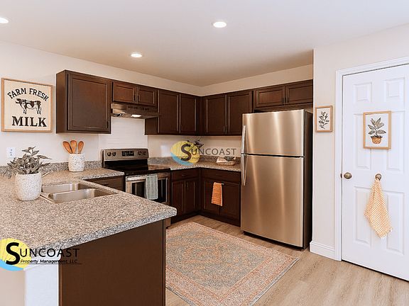4th image of 6938 Thurston Rd