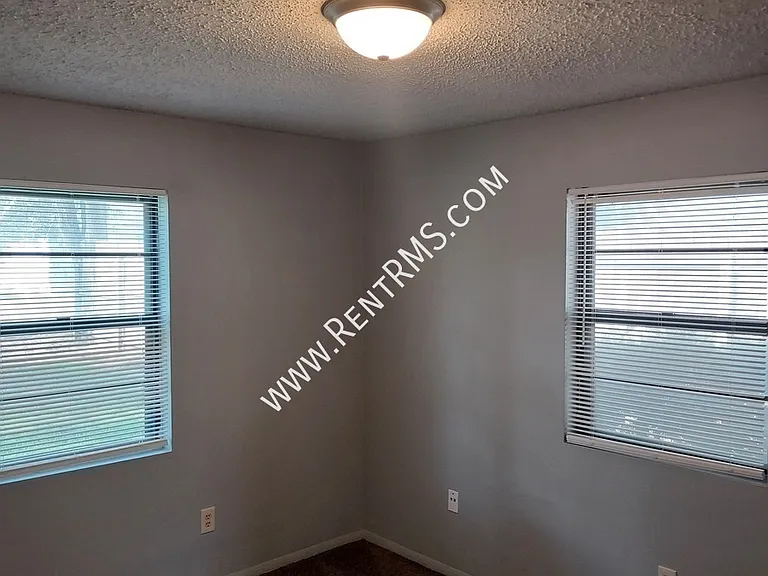 1213 Yuma St — Photo 14