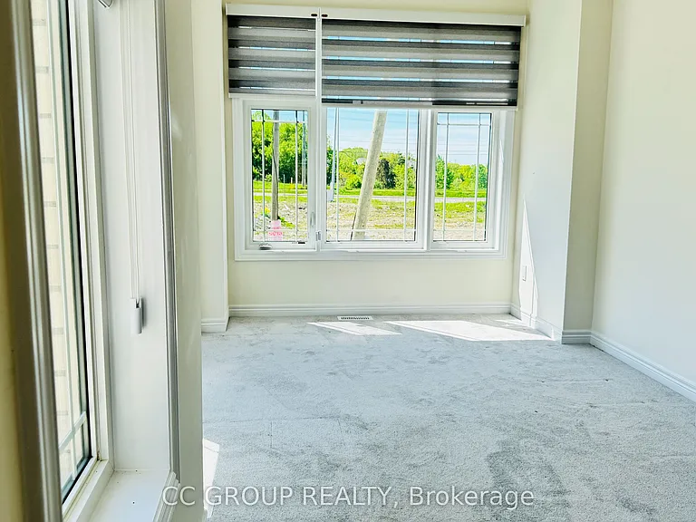 1032 Crowsnest Holw — Photo 7