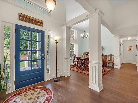 3rd image of 117 Hammond Dr