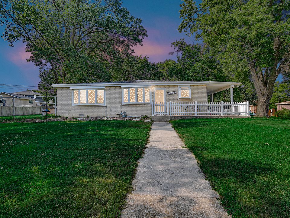 1st image of 8622 W 90th Pl
