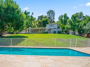 4800 Brewster Dr, Tarzana, CA 91356