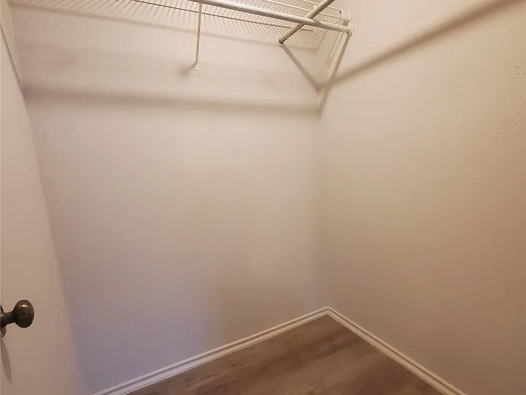 6909 Hyland Cir #A — Photo 14