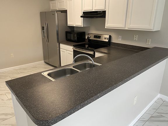 2nd image of 2716 Clinton Heights Ct