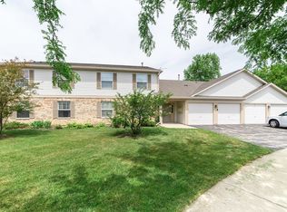 1301 N Red Oak Cir UNIT 4, Round Lake Beach, IL