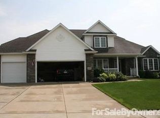 12318 Prairie Dr, Urbandale, IA 50323