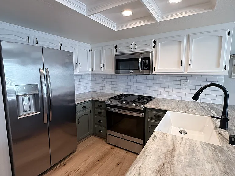13801 San Esteban Ave — Photo 4