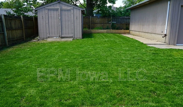 82 W Post Rd NW — Photo 10