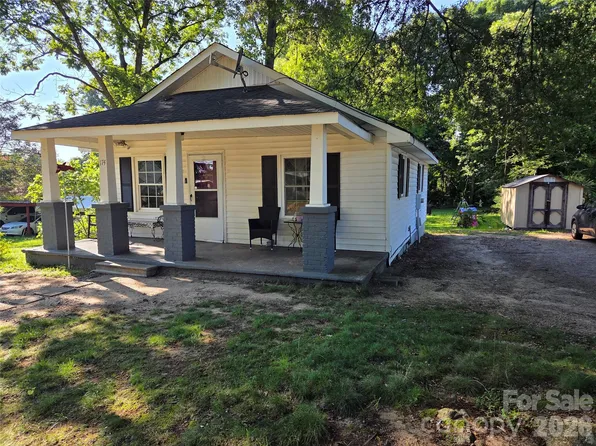 174 Cannon Ave NW, Concord, NC 28025