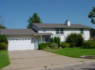 1634 Pin Oak Ct, Rose Hill, KS 67133