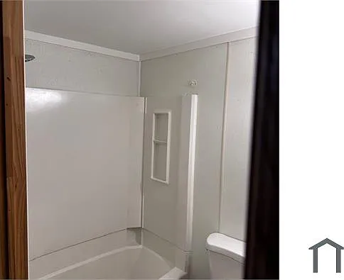 186 Grattan St #2L — Photo 10