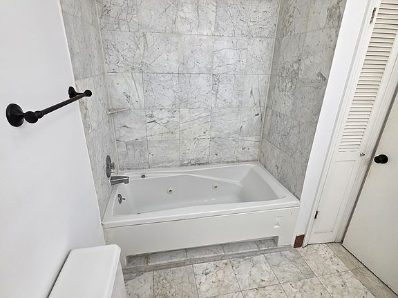 5th image of 50 Glenwood Ave APT 804
