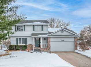 4595 Grant Cir, Pleasant Hill, IA 50327