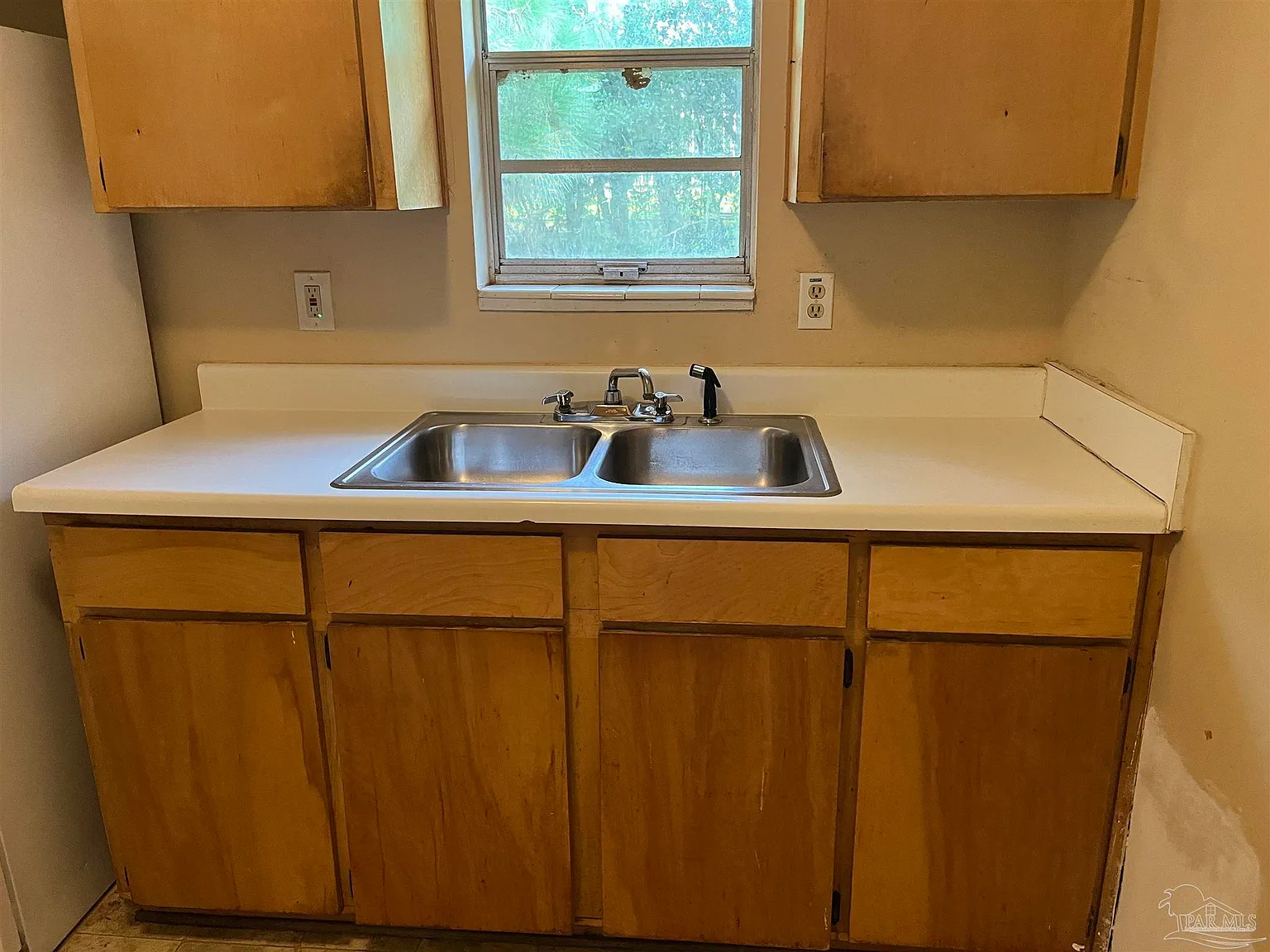 3 bed, 1107 sqft, $1,425 — Photo 2