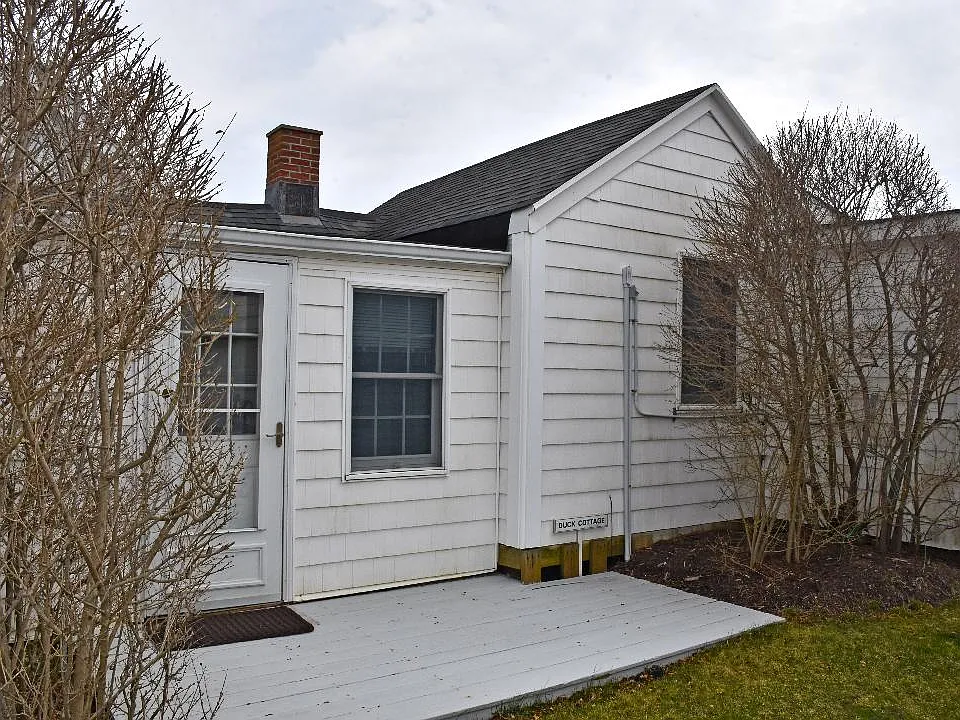 66 Dune Rd