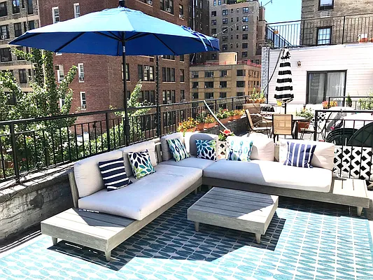 Rented by Street Realty Brokerage LLC | media 1