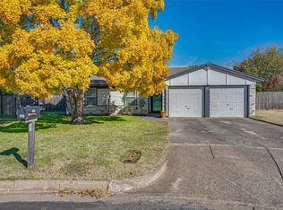 751 Tumbleweed Ct, Fort Worth, TX 76108