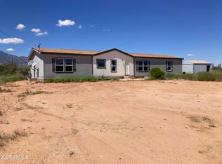 8867 E Bloomfield Rd, Hereford, AZ 85615