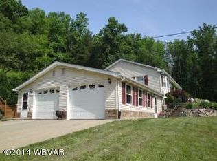 2001 Bloomingrove Rd, Williamsport, PA 17701