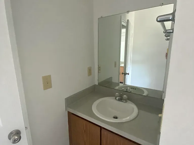 8042 Thelen St — Photo 10