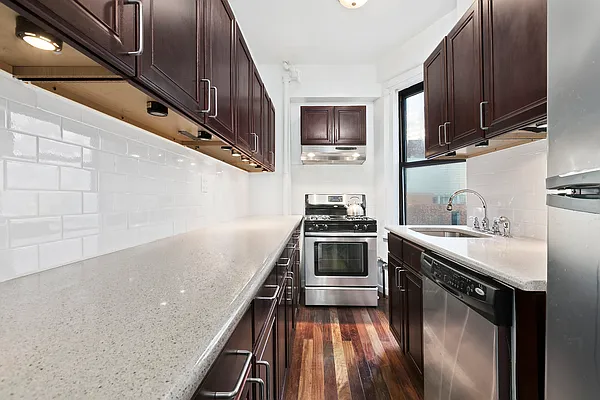 Rented by Corcoran | media 18