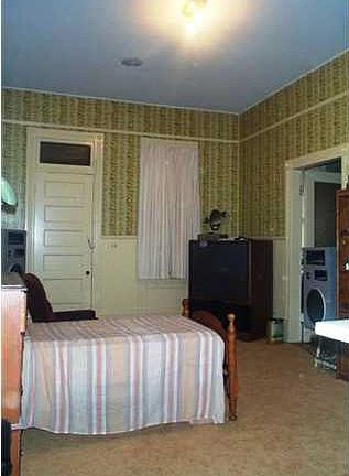 5th image of 23690 Eden St