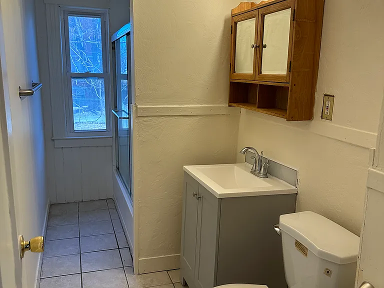81 Illinois St #3 — Photo 11